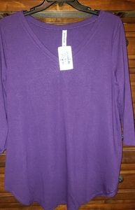 NWT  "ZENANA PREMIUM" 2XL Top